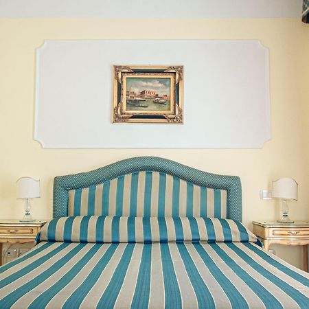 Hotel Villa Edera Venedik-Lido Oda fotoğraf