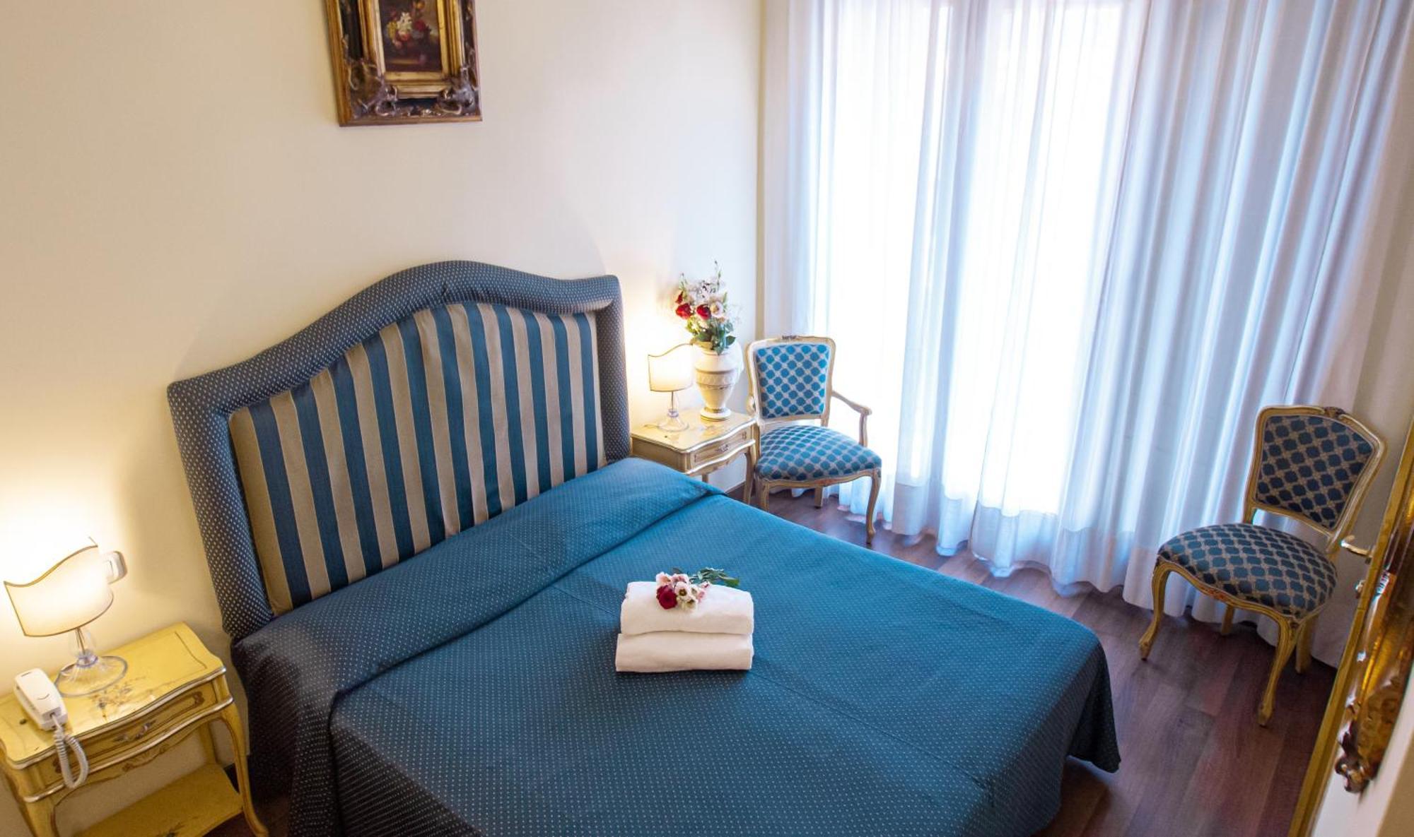 Hotel Villa Edera Venedik-Lido Oda fotoğraf