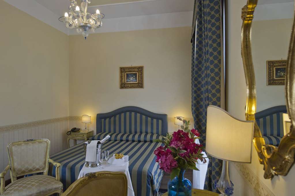 Hotel Villa Edera Venedik-Lido Oda fotoğraf