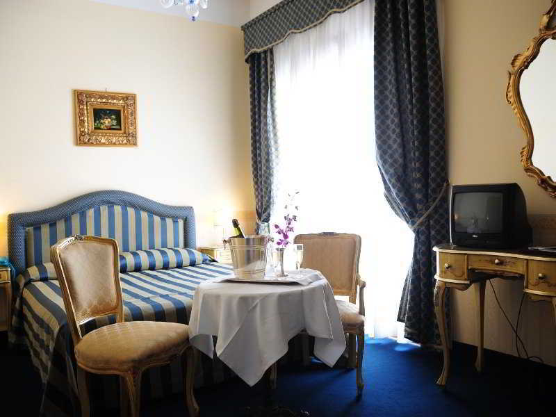 Hotel Villa Edera Venedik-Lido Dış mekan fotoğraf
