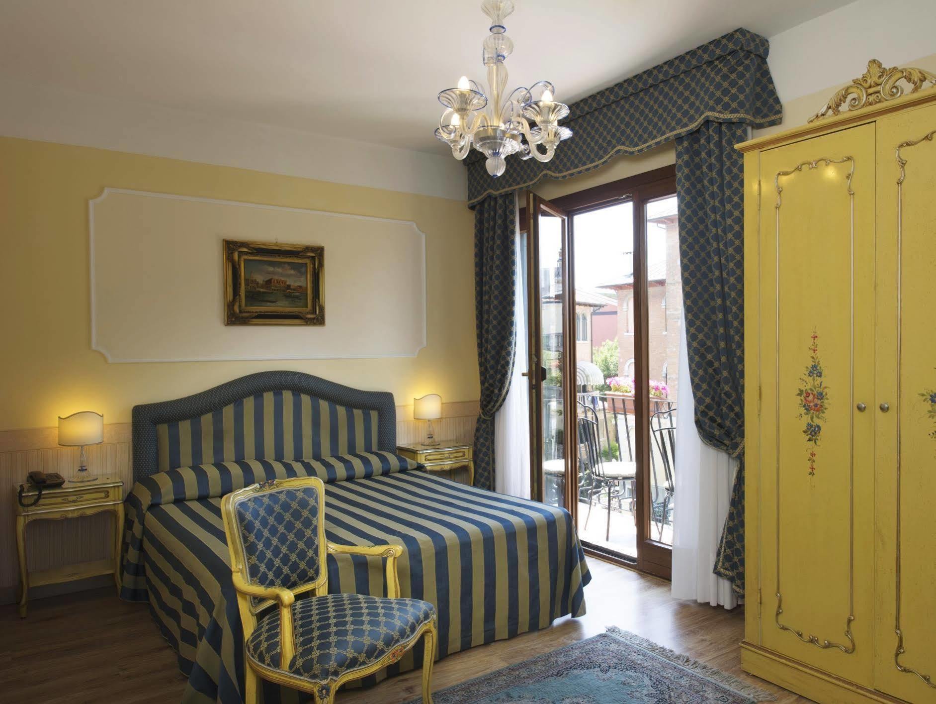 Hotel Villa Edera Venedik-Lido Dış mekan fotoğraf